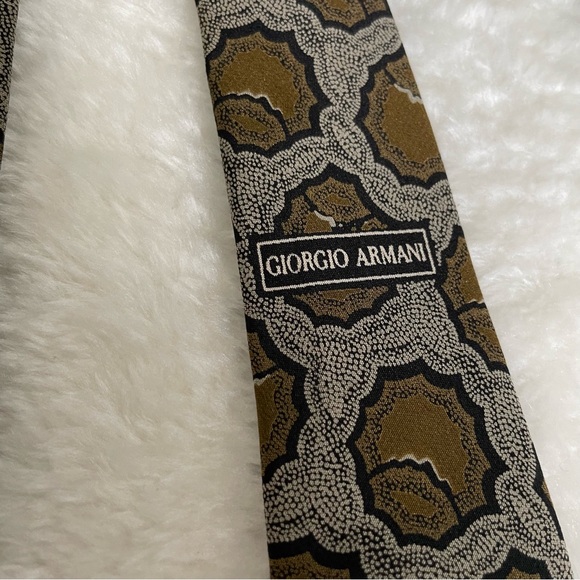 Giorgio Armani Geometric Abstract Print Olive Green Silk Necktie - Picture 7 of 11